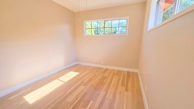 Building Photo - 14555 Figueras Rd