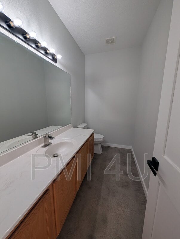 Building Photo - 7105 Casa Elena Dr NE