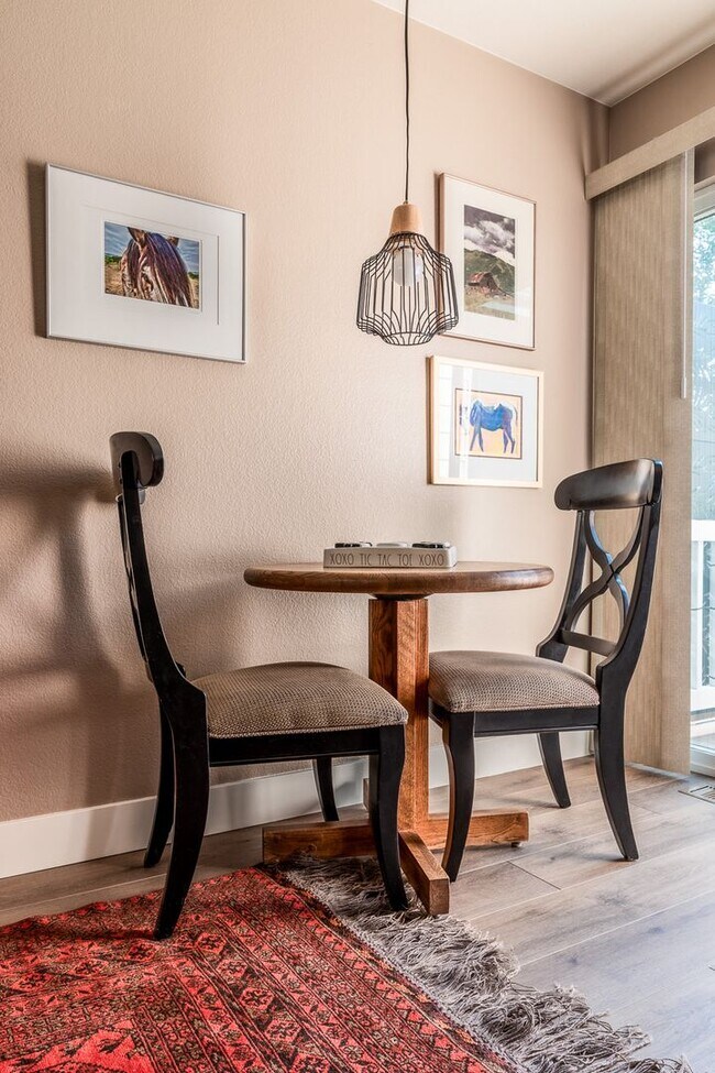 Building Photo - 3 Bed 2 Bath Townhome in Central Loveland