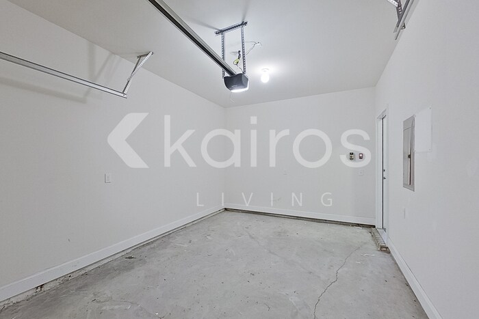 Building Photo - 607 Ferguson Ln