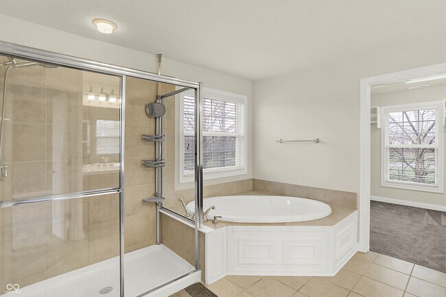 Building Photo - 13720 Akers Dr