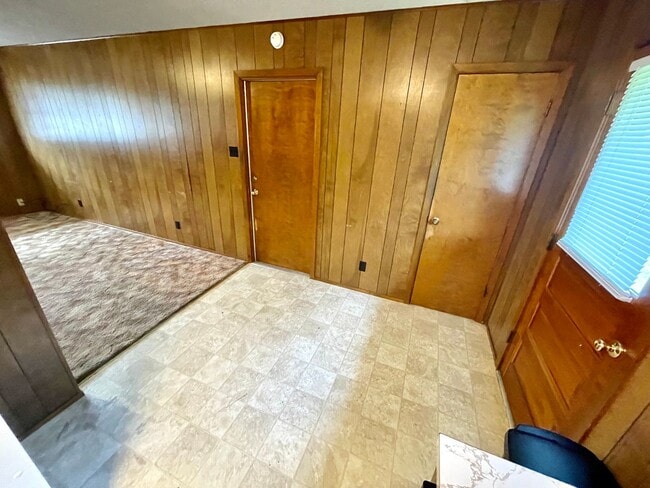 Building Photo - 2947 Ruby Dr