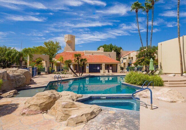 Building Photo - 2BR-2BATH  IN SOUGHT AFTER TWELVE HUNDRED ...