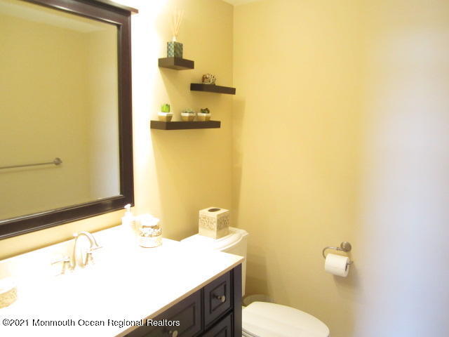 Building Photo - 101 Cotswold Cir