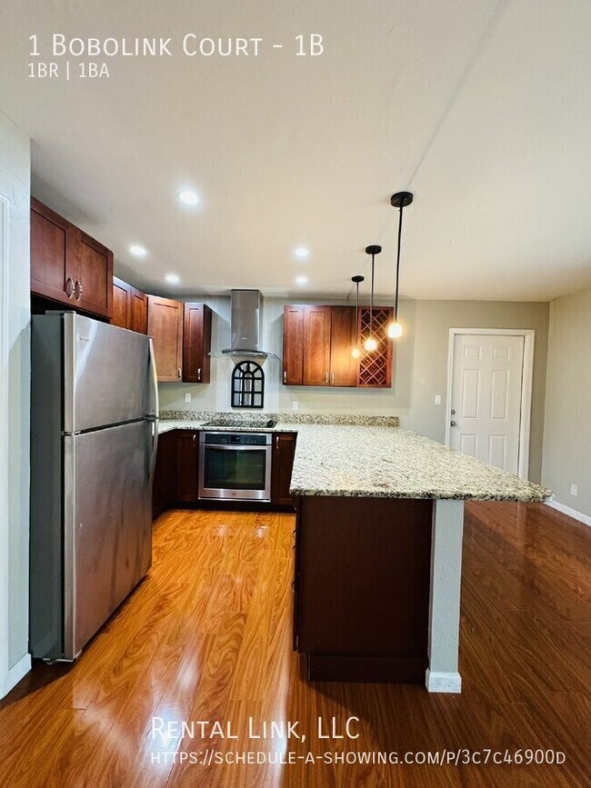 Building Photo - 1 Bobolink Ct