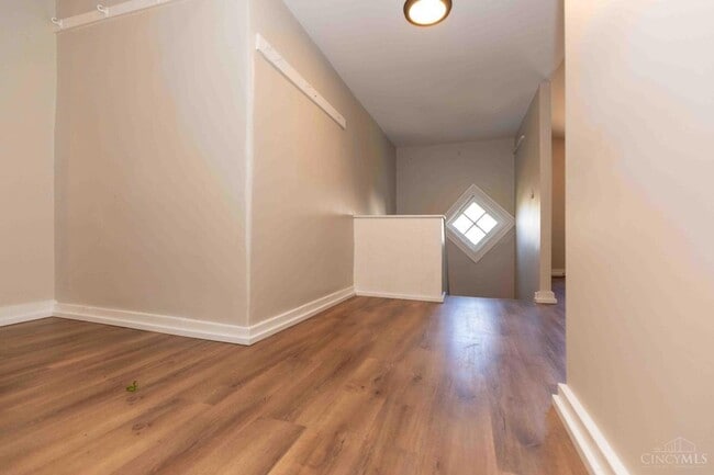 Building Photo - 2900 Henshaw Ave
