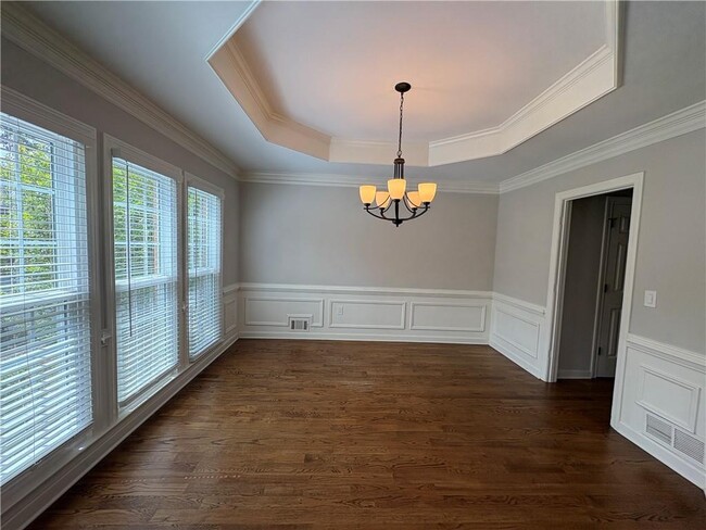 Building Photo - 10575 Aviary Dr