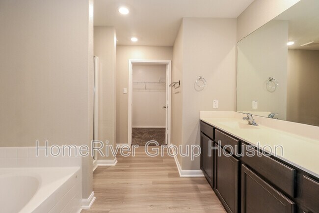 Building Photo - 22044 Angelico Dr