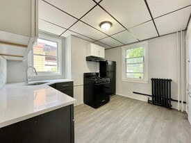 Building Photo - 236 Danforth Ave