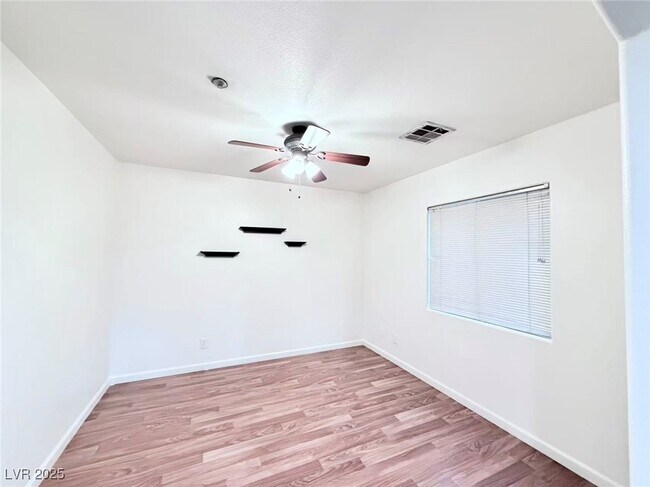 Building Photo - 9133 Palatial Palette Ct