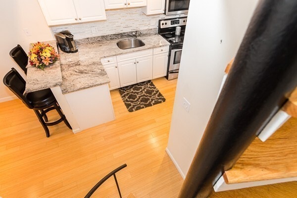 Building Photo - 12 Stoneholm St