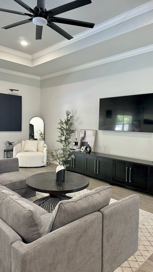 Building Photo - 2064 Constitution Dr