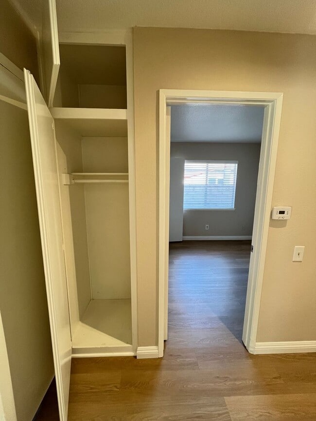Building Photo - RECENTLY REFURBISHED  SINGLE STORY HOUSE W...