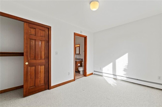 Building Photo - 1 Rodeo Dr