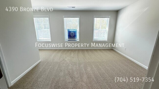 Building Photo - 4390 Bronze Blvd