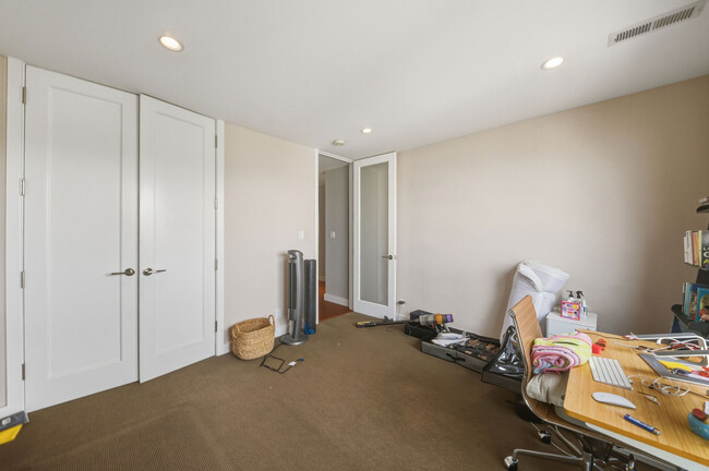 Building Photo - 26 Winfield St