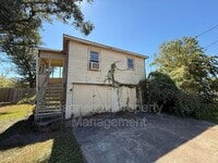 Building Photo - 417 W Logan St