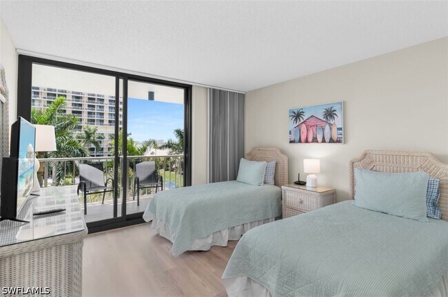 Building Photo - 440 Seaview Ct
