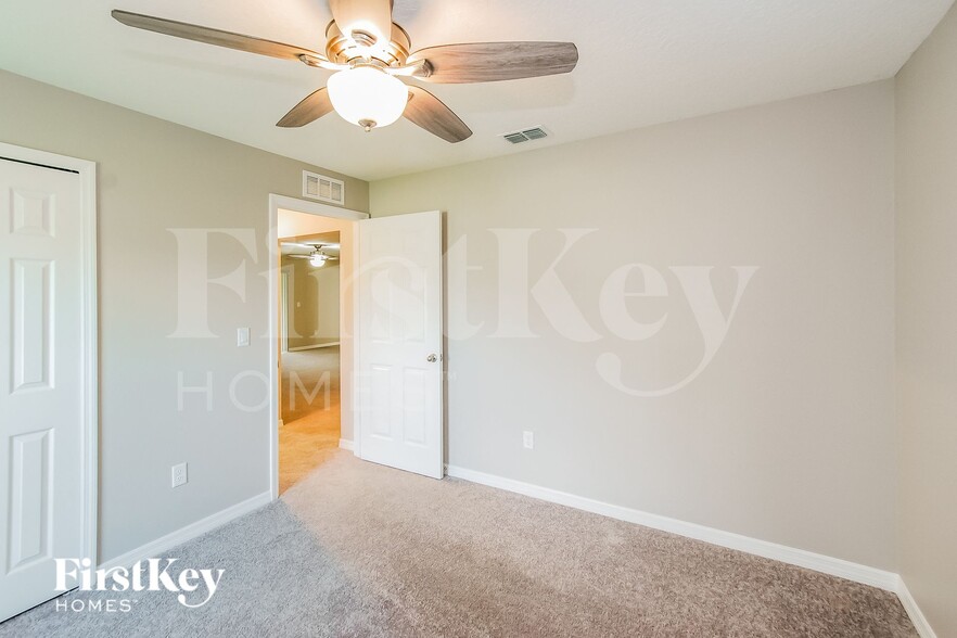 Building Photo - 19 Rykill Way