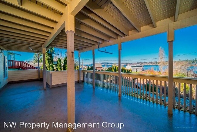 Building Photo - 3205 Mission Beach Rd