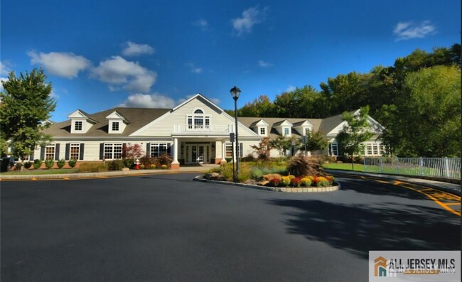 Building Photo - 37 Delmore Dr
