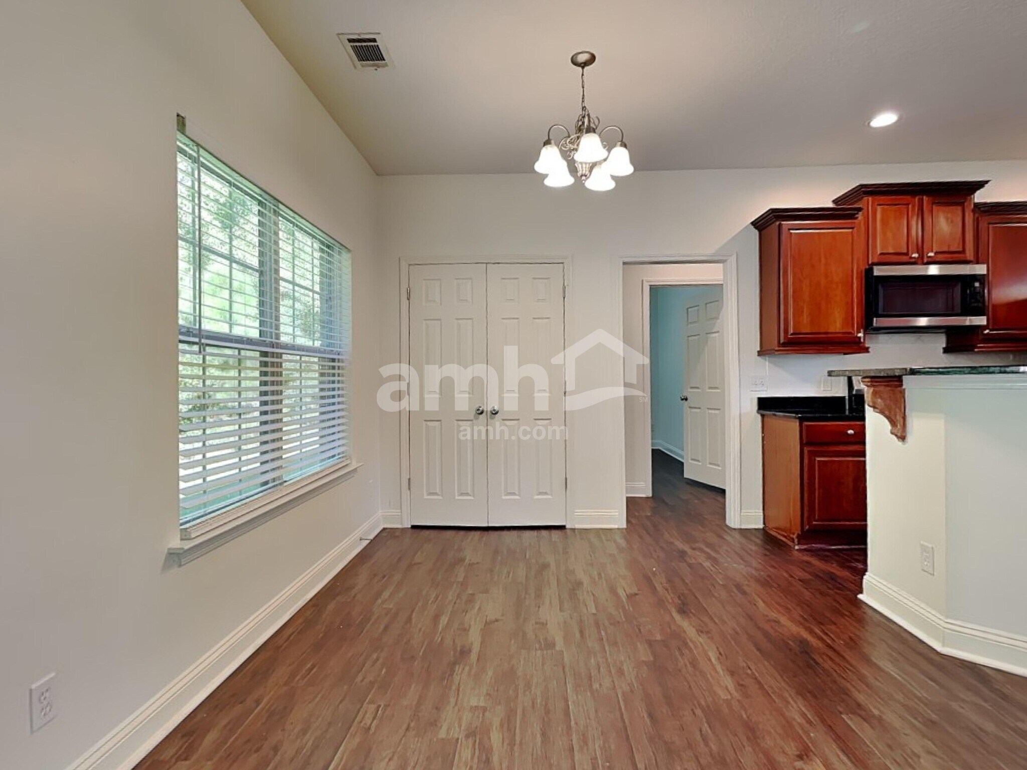 Building Photo - 307 Brighton Woods Dr