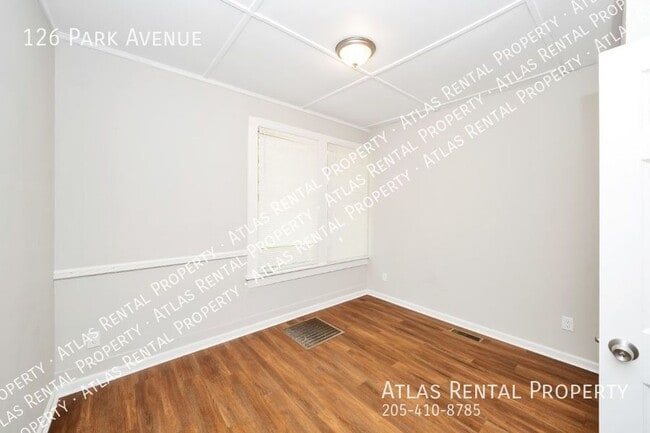 Building Photo - 126 Park Ave