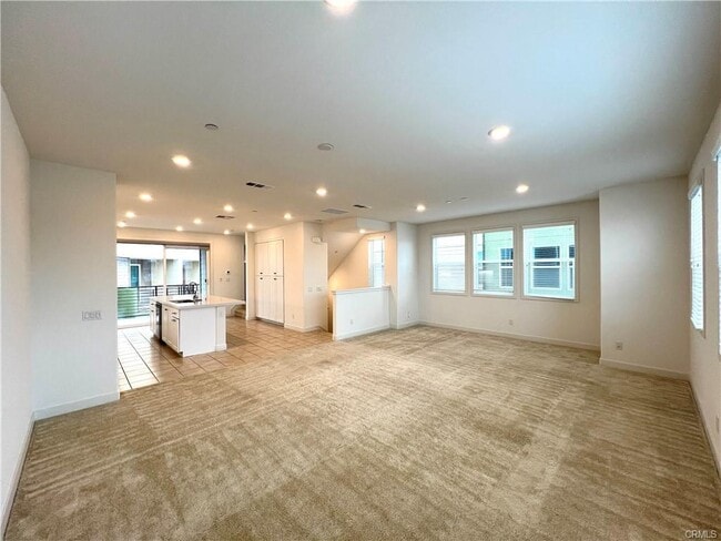 Building Photo - 1645 W Lincoln Ave