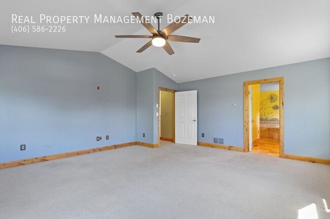 Building Photo - 971 Longbow Ln