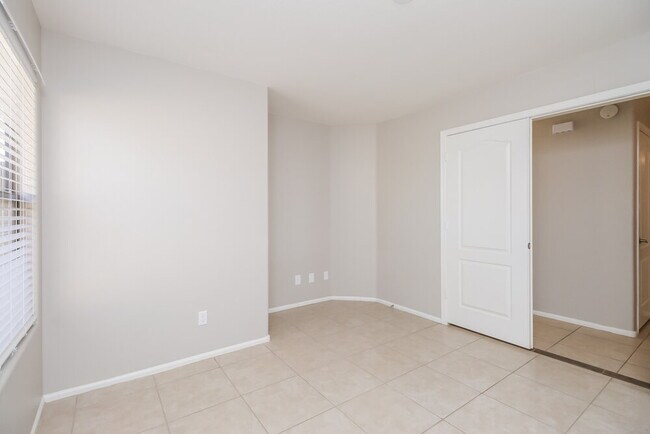 Building Photo - 3986 E Simpson Rd