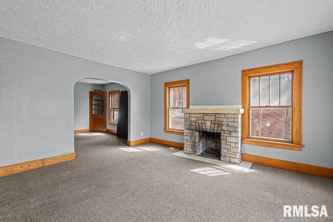 Building Photo - 2215 17th St