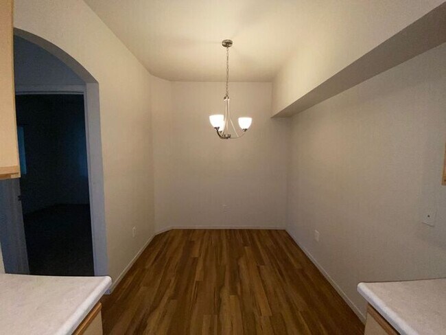 Building Photo - NW Reno Luxury 3 Bedroom Condo - Fitness Center, Pool, Club House