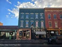 Building Photo - 33 Main St