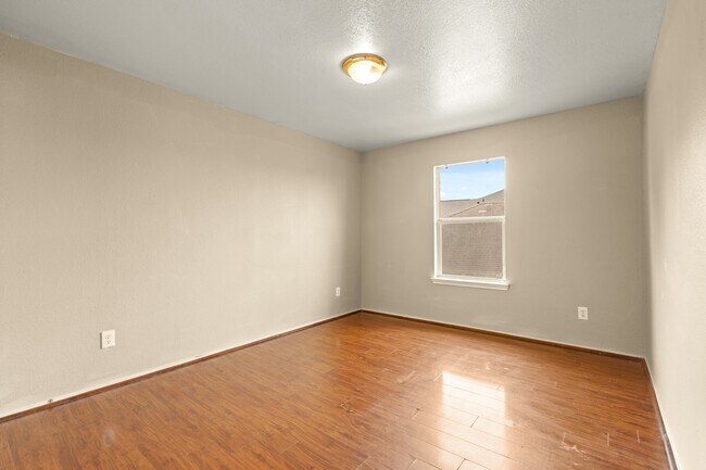 Building Photo - 7931 Raven Creek Ln