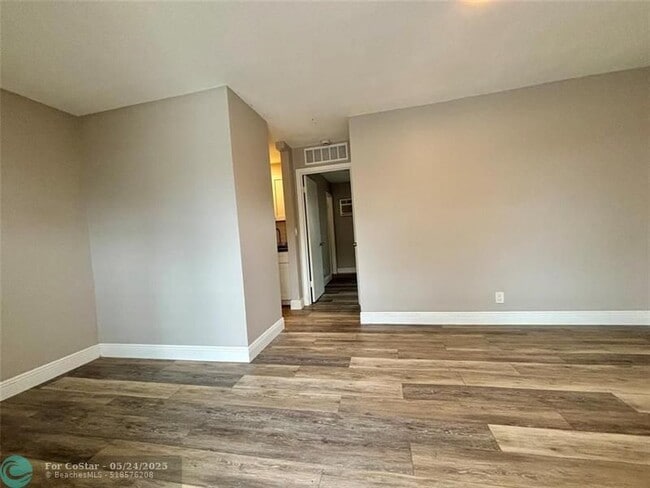 Primary Photo - 505 N J St