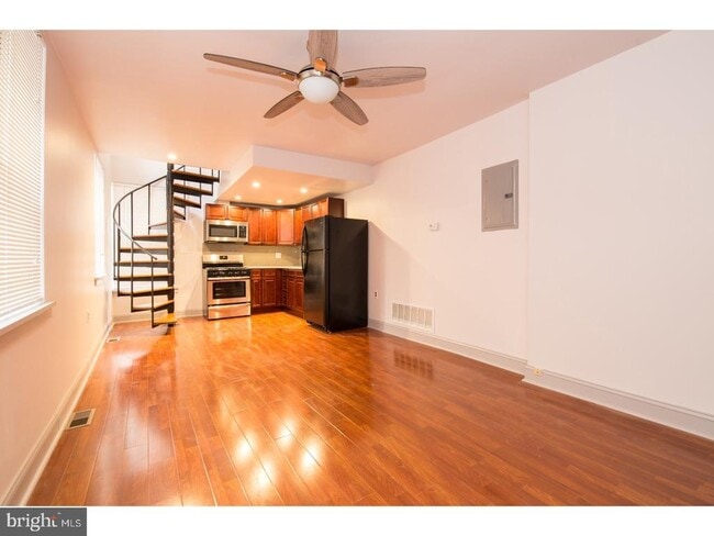 Primary Photo - 803 Corinthian Ave