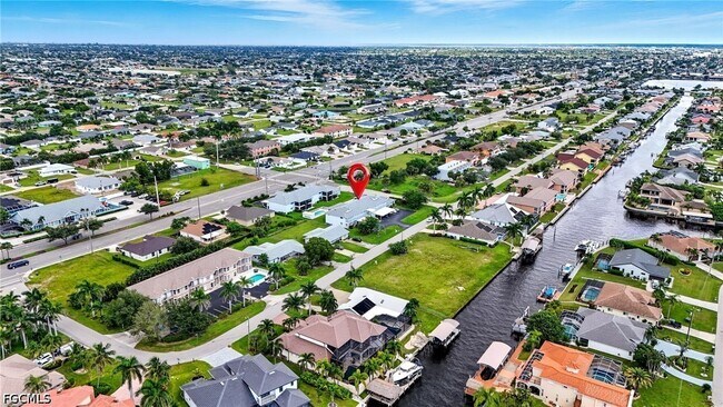 Building Photo - 1203 SW 48th Terrace