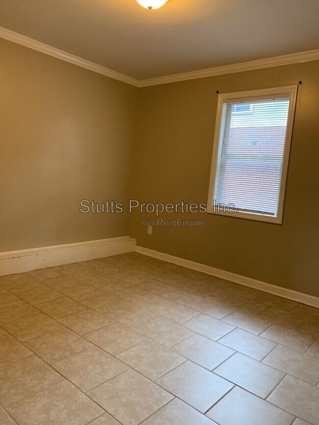 Building Photo - 414 Hermitage Dr