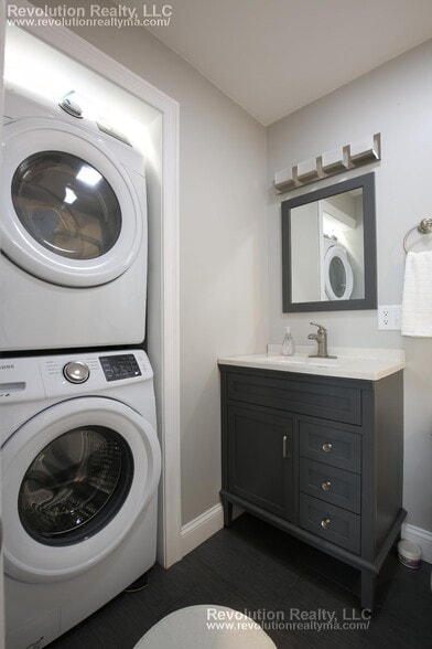 Building Photo - 20 George St