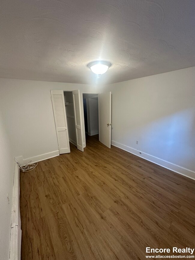 Building Photo - 63 Selkirk Rd