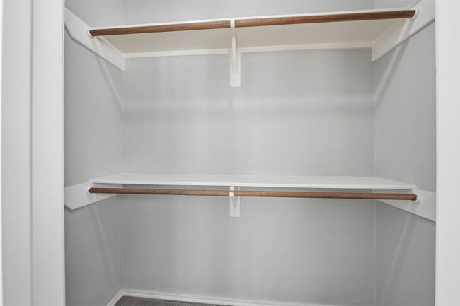 Building Photo - 1929 Kemah Village Dr