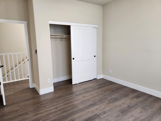 Building Photo - 10068 Carinata Dr