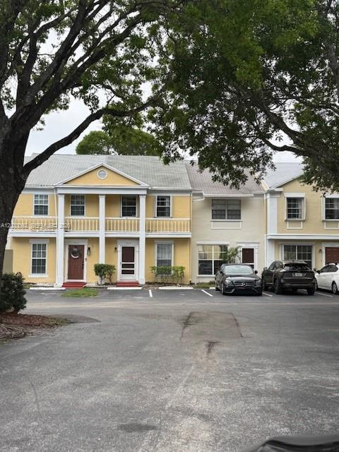 Building Photo - 2856 Cambridge Ln