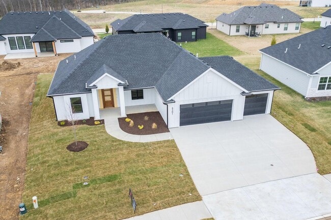 Building Photo - 4501 Royal County Rd