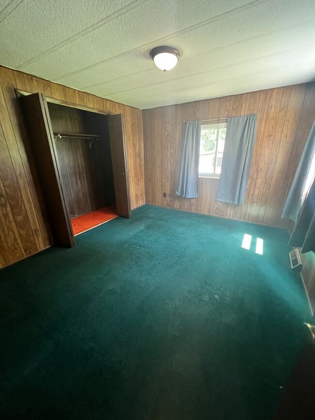 Building Photo - Click the “Apply Now” button or email wapmrentals@gmail.com for a prompt response.