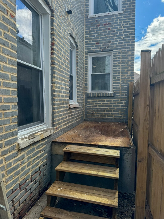 Building Photo - 1838 Capitol Ave NE