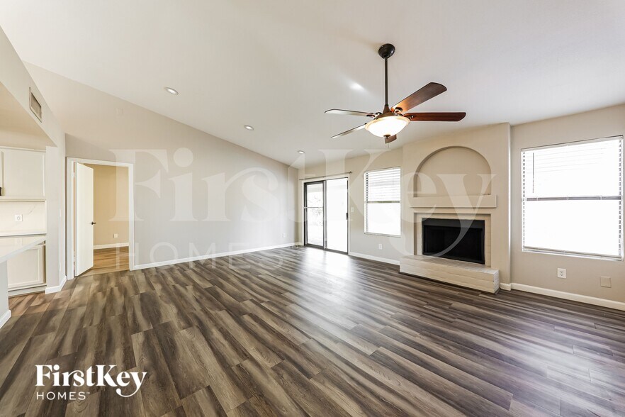 Building Photo - 19626 N 14th Pl