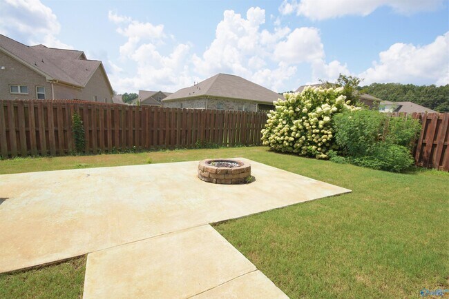 Building Photo - 109 Wolf Creek Trail SW