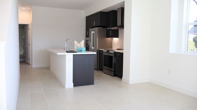 Building Photo - FOR RENT!! Brand New Townhome in El Cajon FOR RENT!!