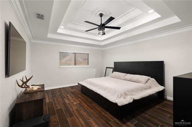 Building Photo - 19 N 21st St